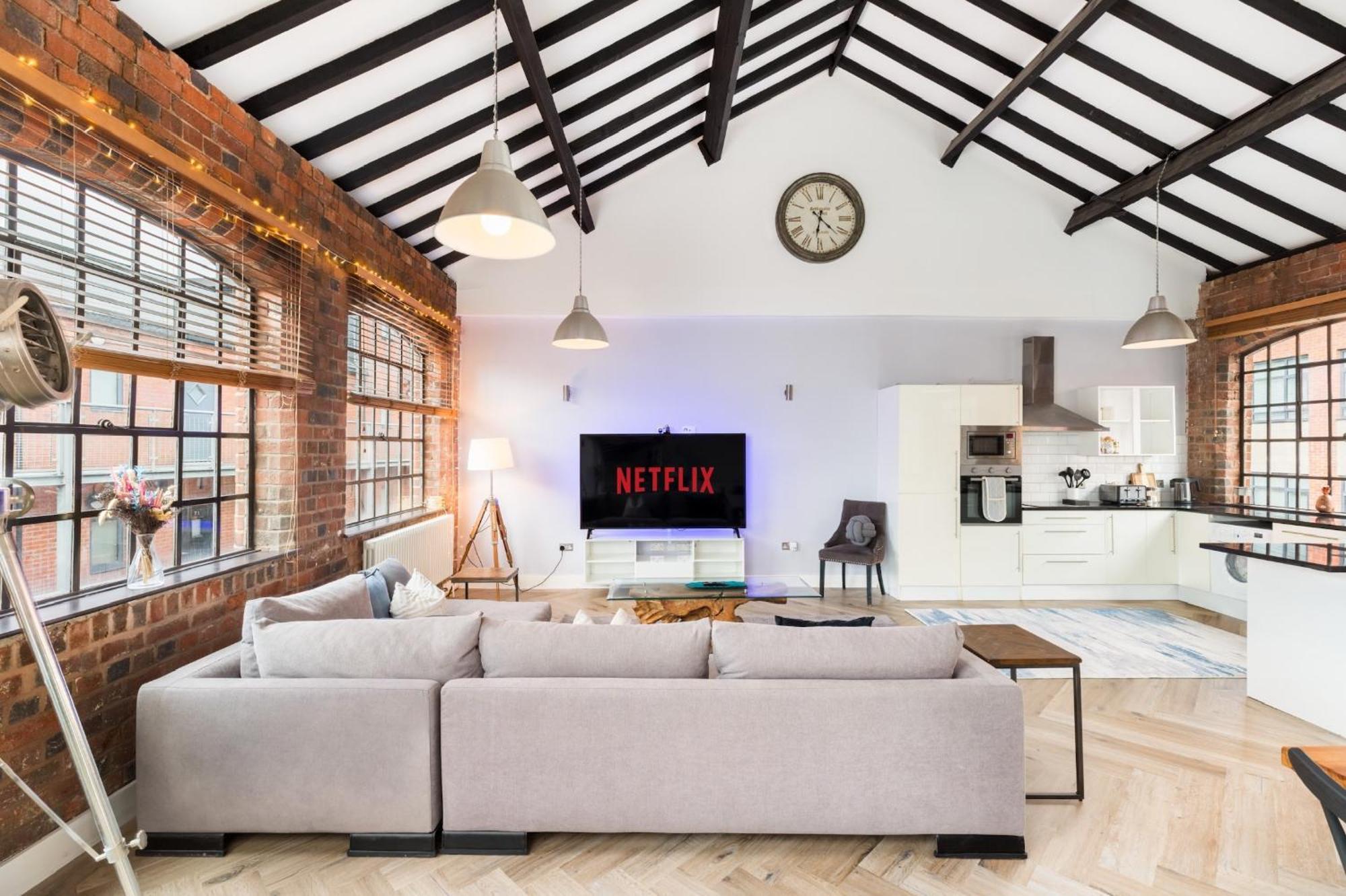 High End Luxury Townhouse In Jq, 4 Bedrooms, Flat Screen Tv In All Rooms, Free Parking, Near Birmingham City Centre Deposit Required Экстерьер фото